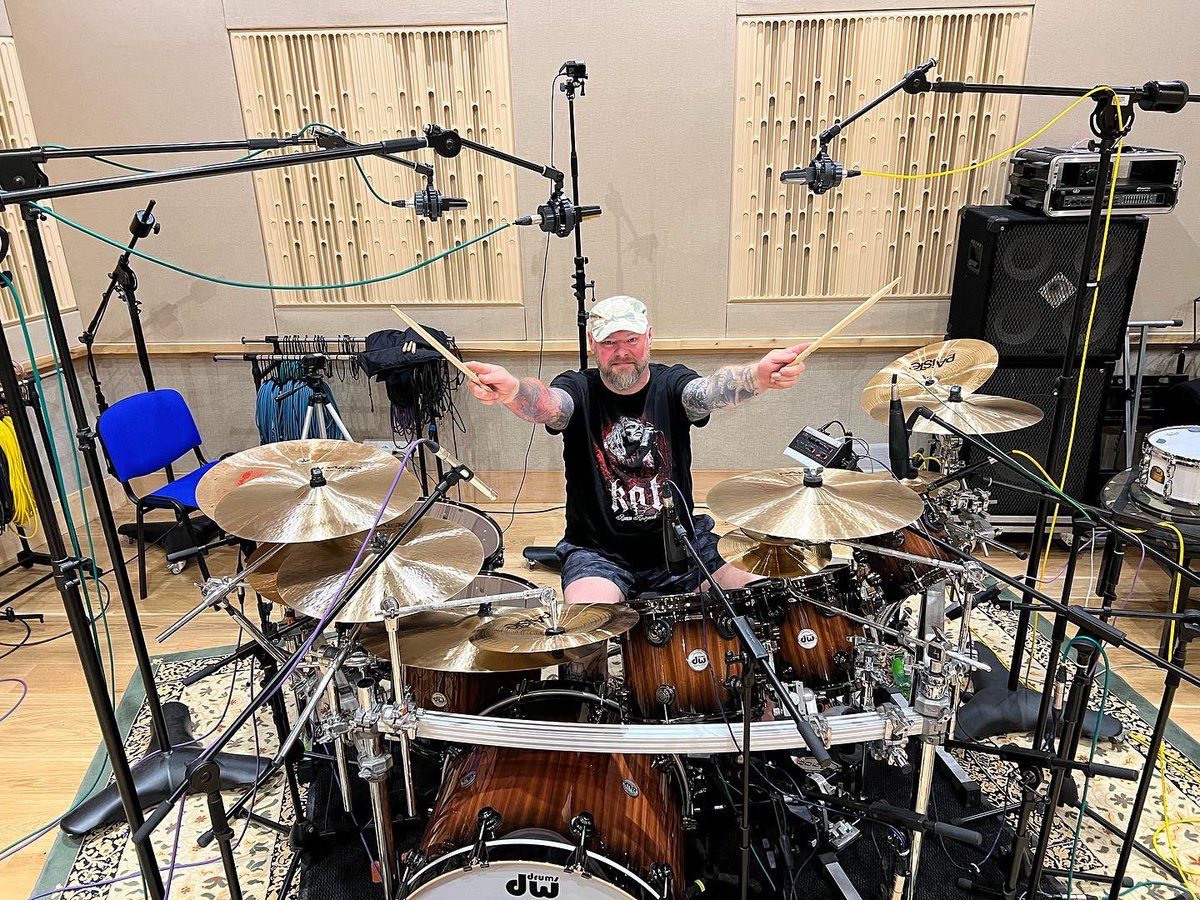 riversidepl's tweet photo. Drum recordings ๐ฅ Piotr says โHiโ #riverside8 #newalbumontheway https://t.co/3U7RV2BOCq