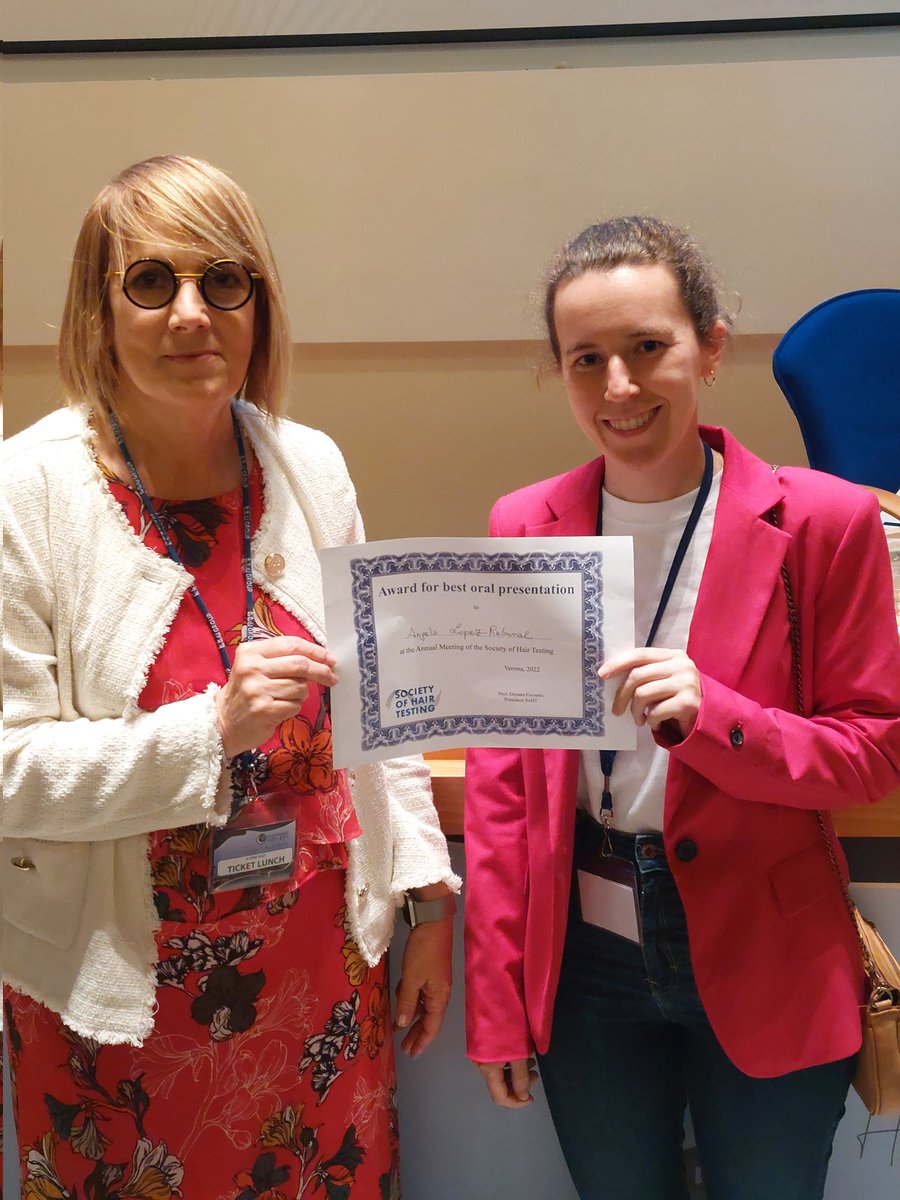 FORTOX_USC's tweet photo. Felicidades a @lorange92 por su premio a mejor presentación oral en el congreso de #SoHT en Verona 👏👏👏
Congrats Ángela por your award as best oral presentation in the #SoHT meeting in Verona 👏👏👏
@UniversidadeUSC https://t.co/kkfJOCq6bw