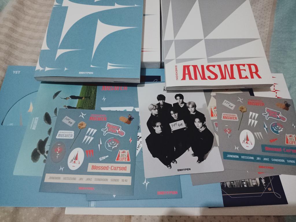 EnJake11's tweet photo. Good evening @soliseoulcartph. The albums arrived today. Thank you for packing it well. Popogi ng boys sa photobook. Till our next transaction, take care and Godbless❤️😊
#SSCFEEDBACKS https://t.co/Tc9WUi2YNU