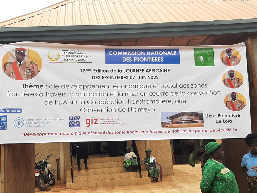 FAOGuinee's tweet photo. 12è édition de la #JournéeAfricaineDesFrontières, célébrée le 7 juin à Lola, sous l’égide du Gouverneur de Nzérékoré en présence des partenaires techniques et financiers dont #FAO #PNUD #OIM #UNICEF #OMS et #GIZ. https://t.co/OgpMkngIZI