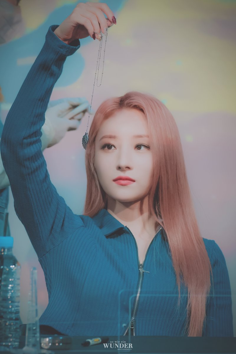 Wunder0113's tweet photo. 220416 #드림캐쳐 팬사인회 #수아 @윤당아트홀
#Dreamcatcher #Sua #スア

HQ
https://t.co/XbS73KdZmw
https://t.co/k9F4atEDNV https://t.co/peyAAIoYTu