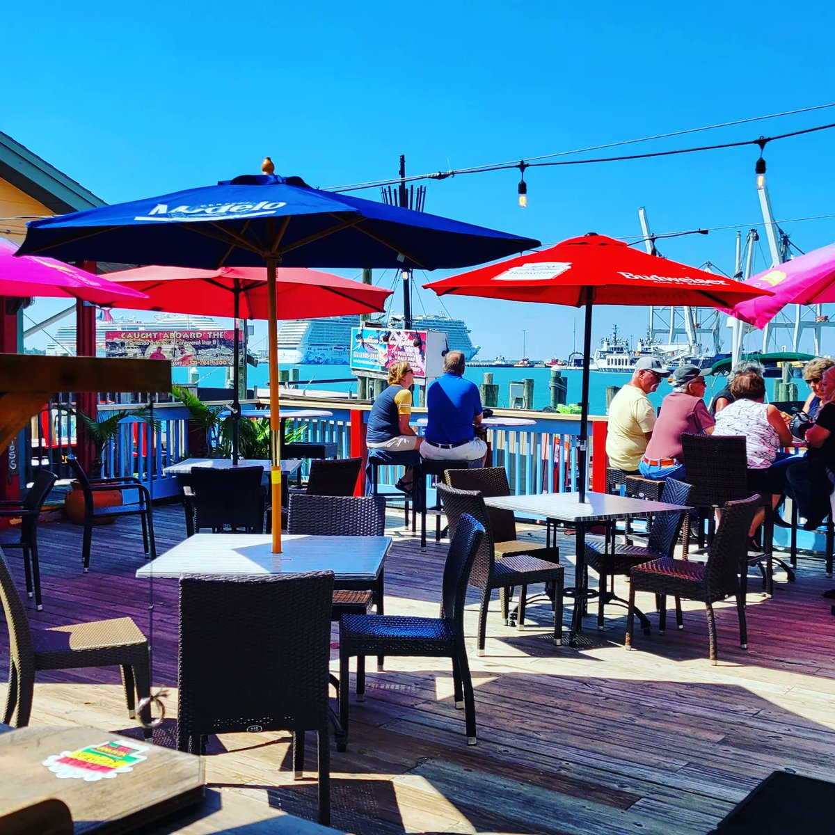 RustysInThePort's tweet photo. TGIF!!! Come join one of our growing list of awesome bartenders at the Barnacle Bar while you wait for your table on the side deck… at Rusty's at the Port!😎👍🚢🏖🌄🌞🐬 #tgif #barnaclebar #barneybakery #sidedeckshuffle #theygrowupsofast #rustysfam #portlife #rustysseafood https://t.co/cQuxIJF6xz