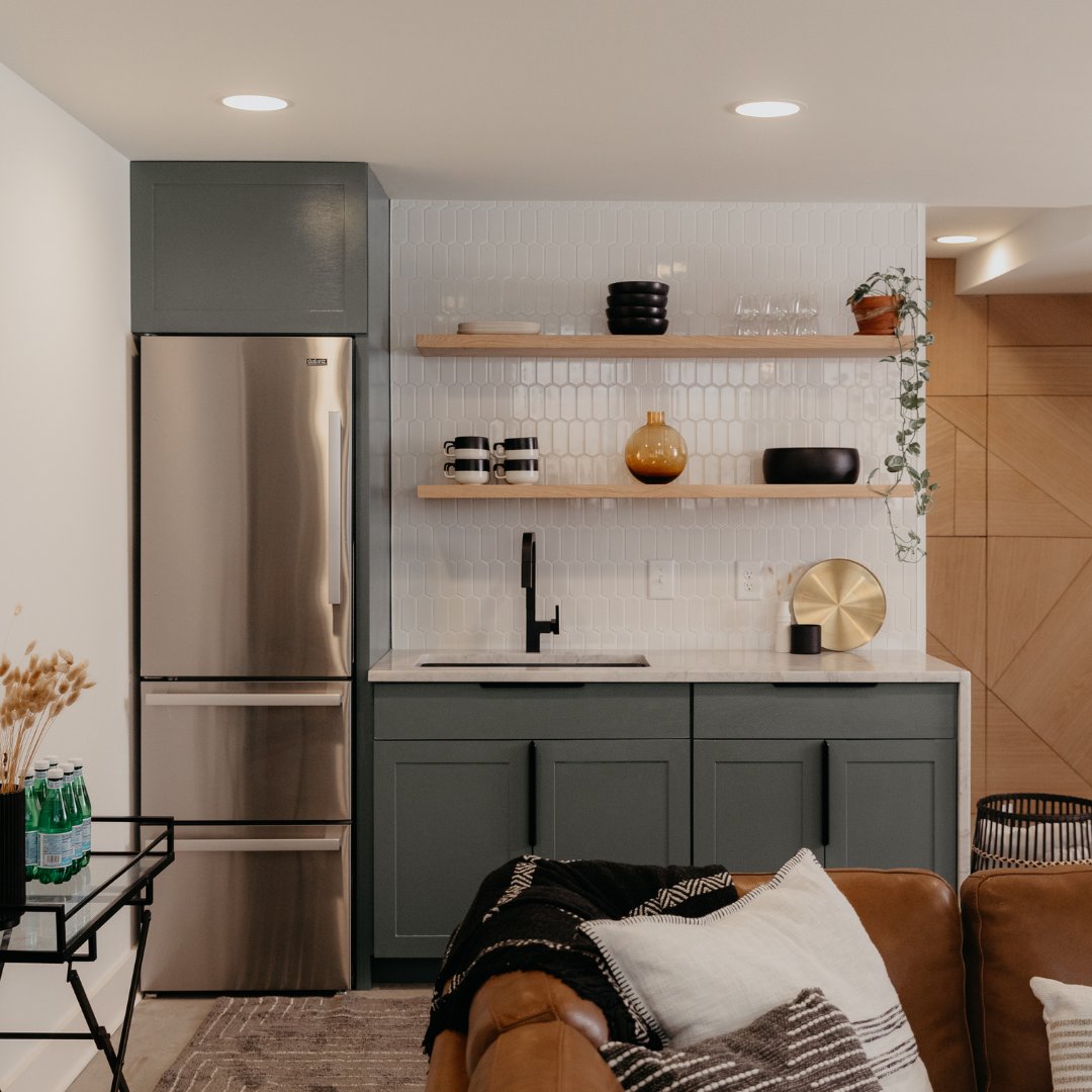 magnolianetwork's tweet photo. In the season finale, @brookeandbrice finish the transformation of a 1,500-square-foot basement in a 100-year-old house, creating a stunning modern living space for a young family. Catch #MakingModern tonight at 8/7c on #MagnoliaNetwork. 📺 https://t.co/S6VuCxqFgR