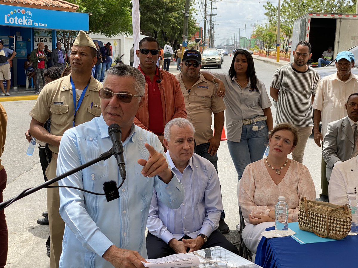 Alcaldía SDE (@alcaldiasde_) on Twitter photo "Hoy es un día especial para el municipio, la ciudad asumió un emblema. Queremos llevar espacios históricos a nuestros munícipes (…) que viva Caamaño”, son las palabras de nuestro alcalde <a href="/manueljimenezrd/">Manuel Jiménez</a>. 🇩🇴
#CiudadJustayCreativa #CaamañoDeñó "Hoy es un día especial para el municipio, la ciudad asumió un emblema. Queremos llevar espacios históricos a nuestros munícipes (…) que viva Caamaño”, son las palabras de nuestro alcalde <a href="/manueljimenezrd/">Manuel Jiménez</a>. 🇩🇴
#CiudadJustayCreativa #CaamañoDeñó