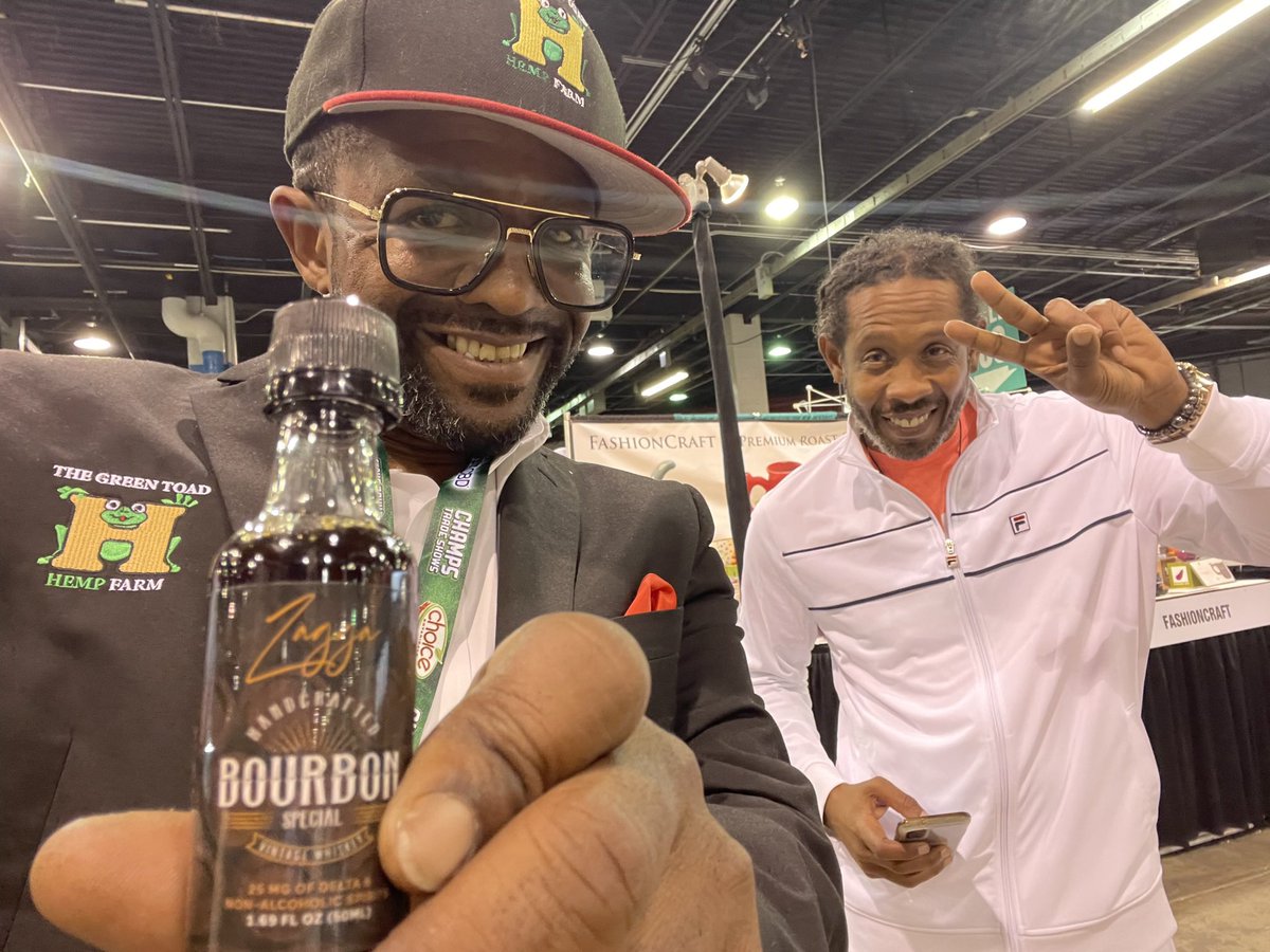 Dwaynehirsch's tweet photo. Had a great time at #Champs hanging with the Great #Gipgoodie showing off his new #Zagga brand of products! Look forward to seeing it in our stores!! @Greentoadleap #Greentoad2022 #Goodiemob #Delta8 #Greatproducts #Cbd https://t.co/MjPIdEXH1u