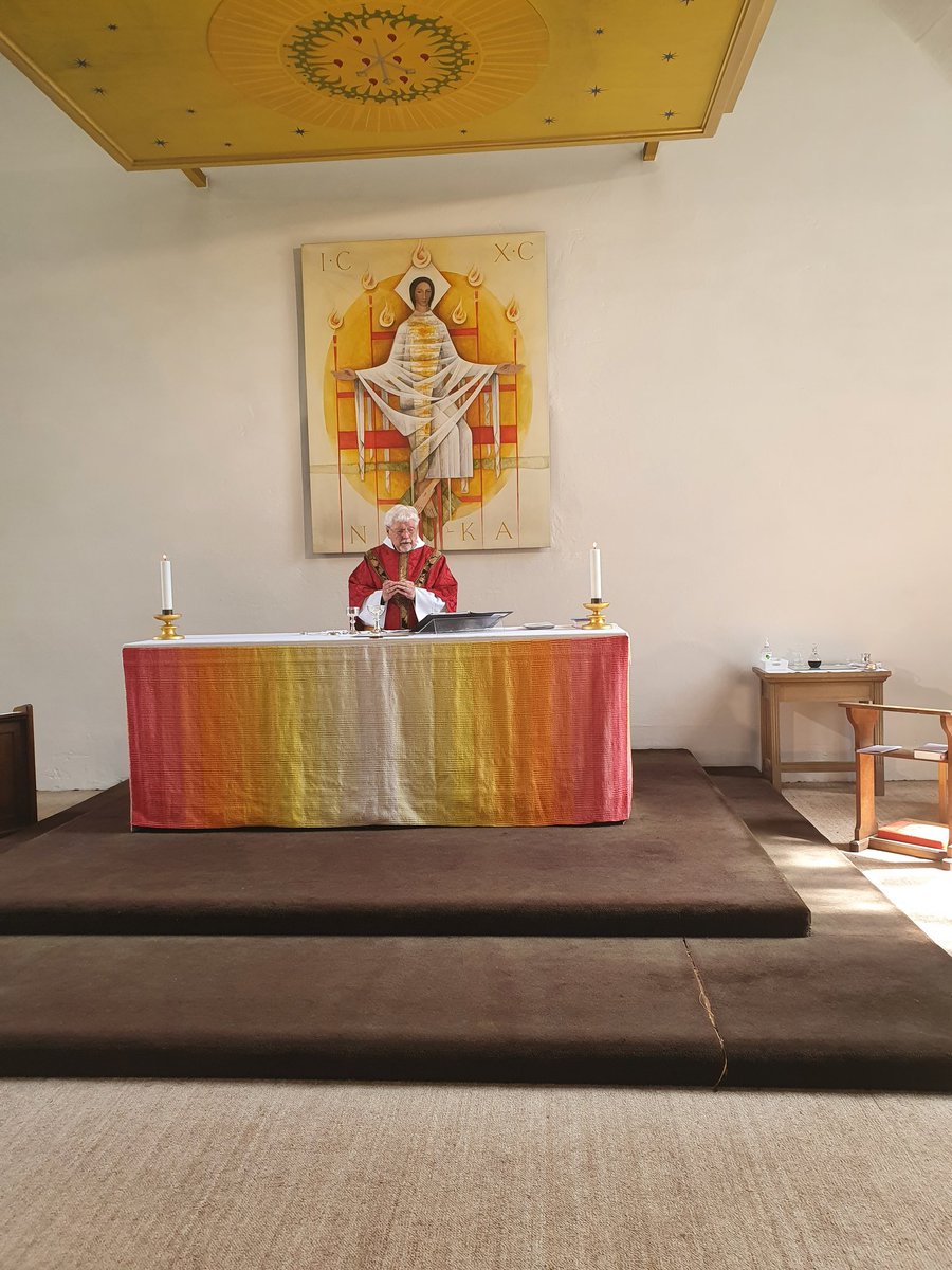 Very good to be in <a href="/bbcathedral/">Blackburn Cathedral</a> today as Fr Robert Moore celebrated his 59th anniversary of ordination. <a href="/cofelancs/">The CofE in Lancashire (Blackburn Diocese)</a> @BpBurnley <a href="/JillLCDuff/">Jill Duff</a>