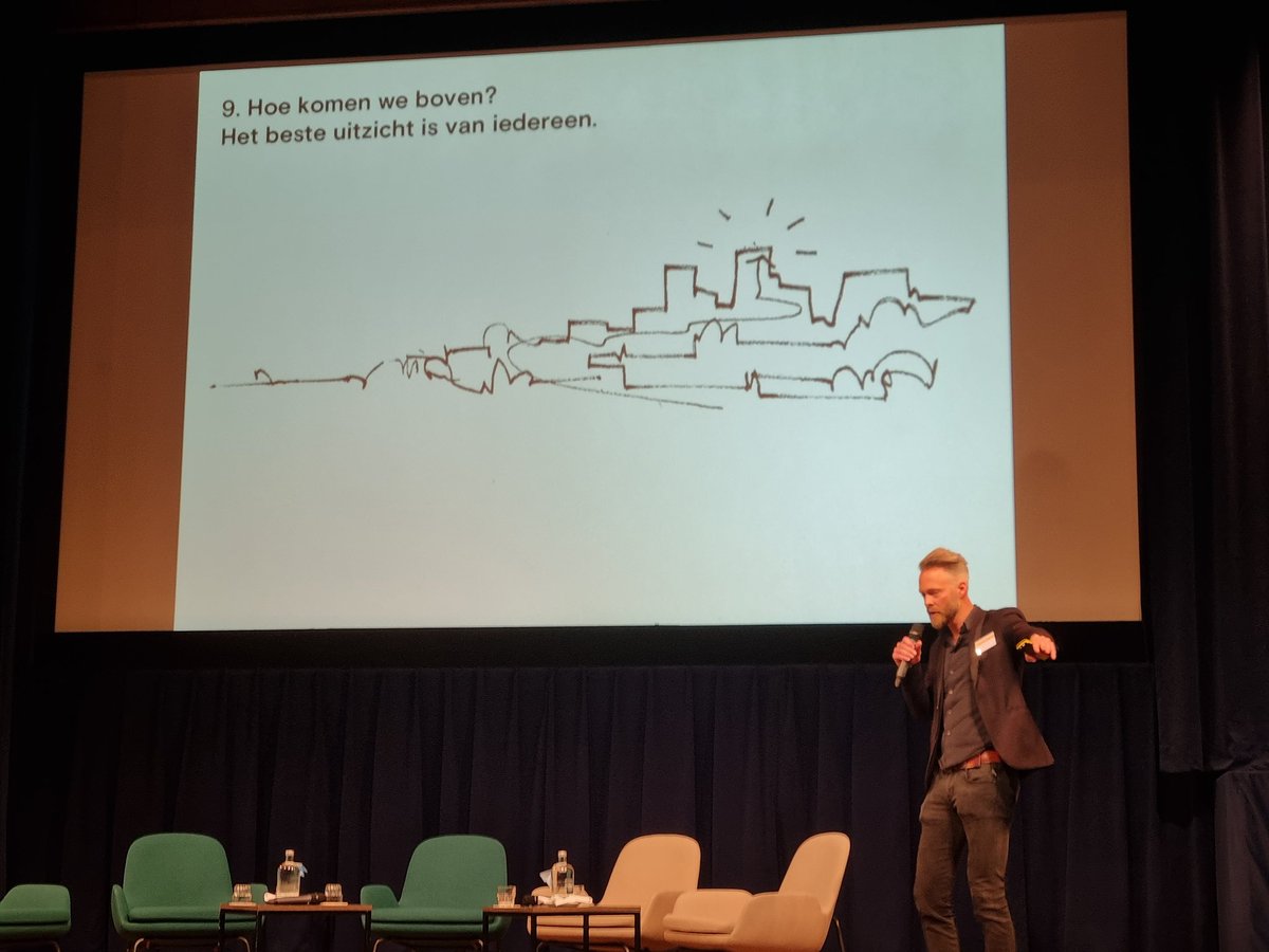 JCSalverda's tweet photo. Vandaag bij het #rooftopsymposium2022 enorm veel geleerd over het gebruik van daken. Niet alleen voor #klimaatadaptatie maar ook om mooie en fijne plekken te maken en ruimte te scheppen. https://t.co/Z5XmLhTiFv