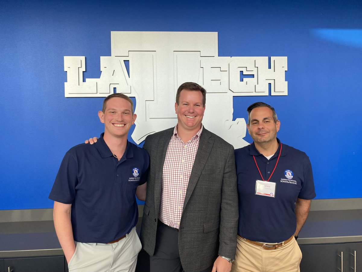 TheUncommonBank's tweet image. We were proud to represent at the Louisiana Tech School of Banking this past week with @LATechBUSN!

We were represented by Chief Credit Officer Sam Ponder, Retail Development Officer Josh Perot, CEO Brian Woodard, and banking students Reed Sexton &amp;amp; David Saleh. #uncommonbanking