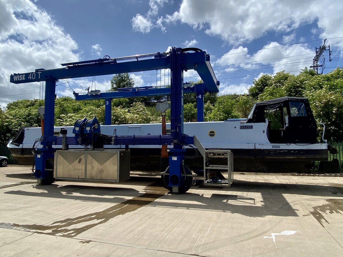whiltonmarina's tweet photo. NB Hazel being lifted out on to hard standing by Hercules this afternoon ready for a hull blacking this weekend 😊 #blacking #narrowboatblacking #hercules https://t.co/t2qhESei9Q