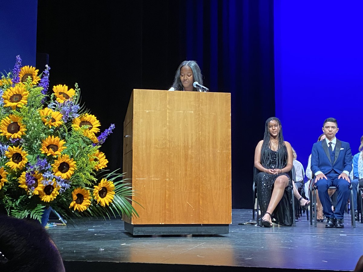 SMMUSD's tweet photo. Congrats! @JAMSDragonsSM held it's 8th grade promotion ceremony🎓🎉! Family and staff listened as graduates gave heartwarming speeches about their time spent at #JAMS and all the memories they've made over the years. Good luck! #nextchapters #SMMUSD #proud https://t.co/YG7BXGLamc