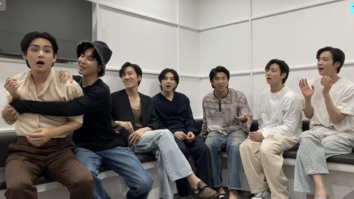 tacihoseok tweet picture
