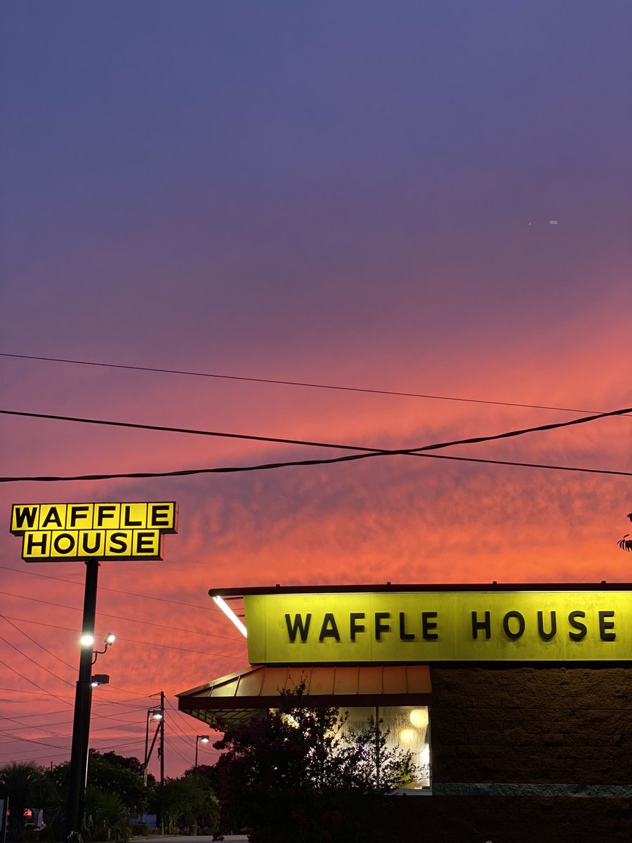 sunset at waffle house on the florida/georgia state line