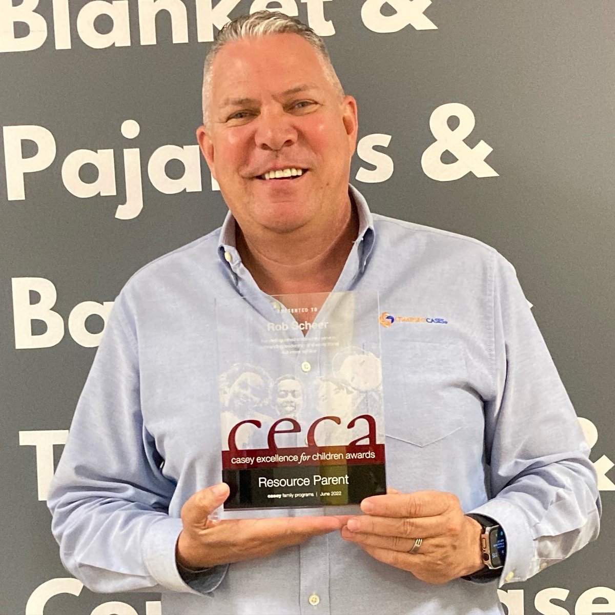 ComfortCases's tweet photo. What absolute honor for @RobScheer6 to be awarded the @CaseyPrograms Resource Parent, Casey Excellence for Children Award ! ๐๐
This award is given to individuals who positively impacts the lives of children!
#ComfortCases #BeAGoodHuman #CaseyAwards #CaseyCares #FosterCare https://t.co/xUq7Whx1gX