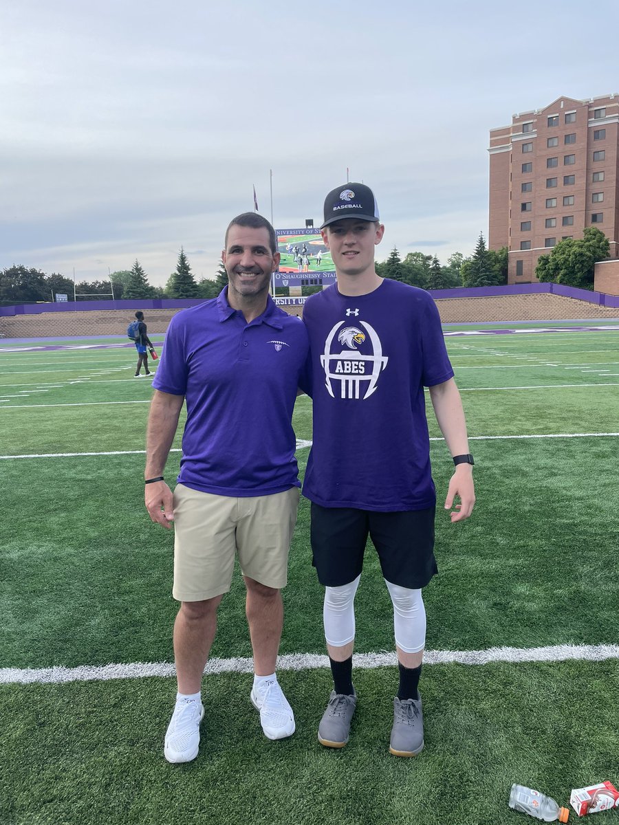 ggerbs0611's tweet photo. Had a great time at the @UST_Football camp yesterday! Thanks to @Coach_Caruso and @douglichten for having me! #rolltoms https://t.co/TshRsYefEL