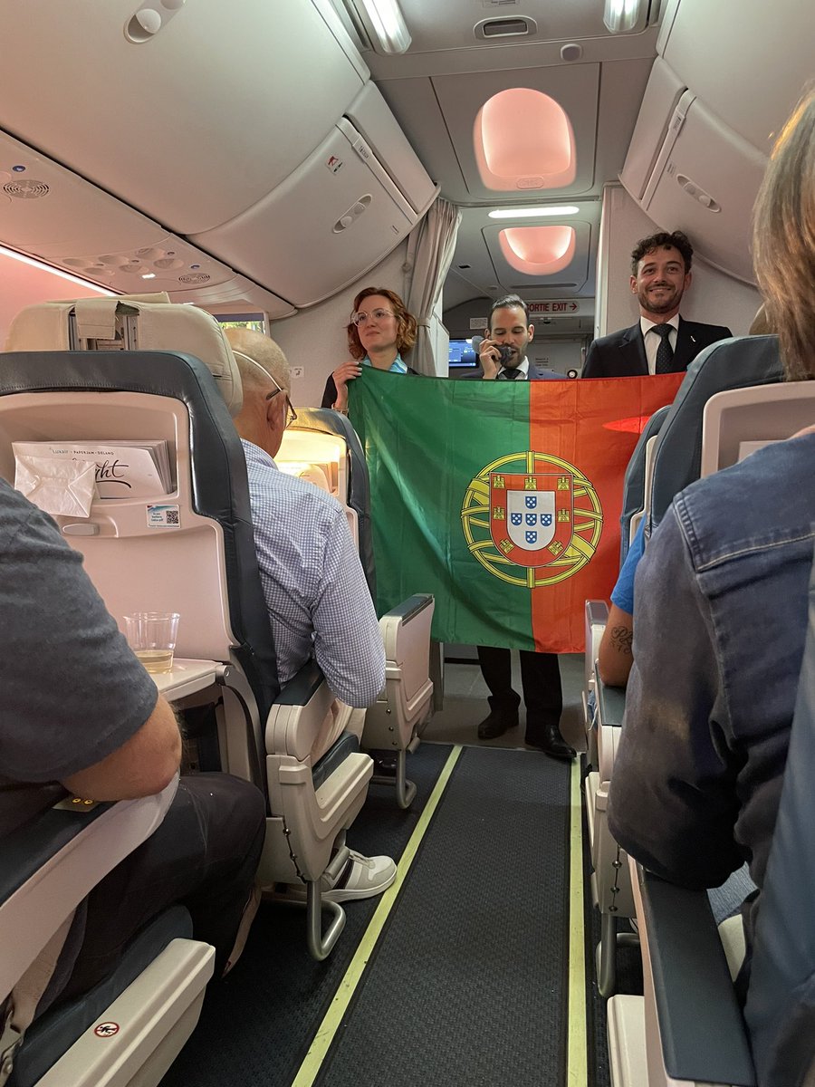 gudd Laun haut um portugieseschen Nationalfeierdag. Merci fir d'Pasteis de Nata <a href="/LuxairAirlines/">Luxair Luxembourg Airlines</a> @GillesFeith