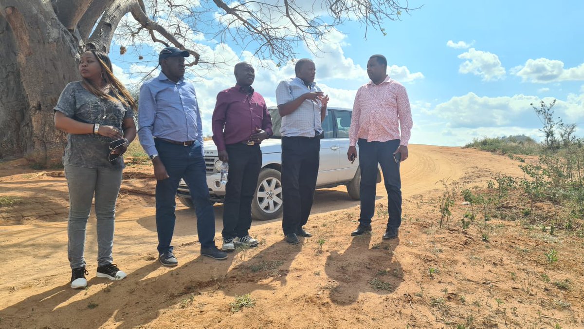 TardaKE's tweet photo. 3/The Team later visited the Kiambere Buffer Zone where @TardaKE undertakes catchment conservation, rehabilitation and management of the area. They undertook a survey of the area and acknowledged the effects of siltation on the dam. #BufferZone #CatchmentConservation #Resources https://t.co/iQPjHbCV7A