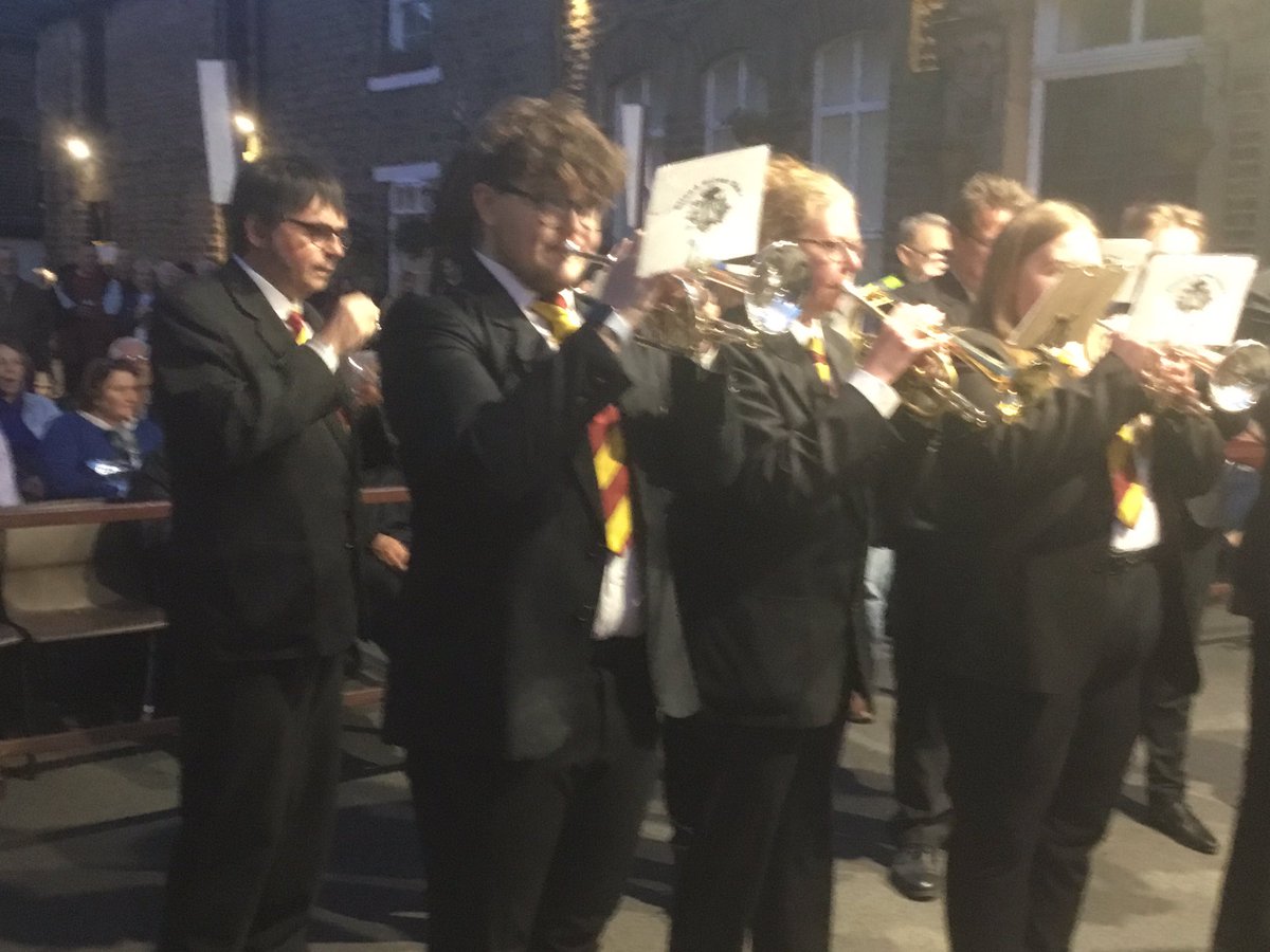 #WhitFriday22 Having blitzed all 9 in @tmbc_culture <a href="/ellandband/">Elland Silver Band</a> now on to 10th venuevof night led by the young talented Lewis Barton, pupil of <a href="/wilky123/">Mark Wilkinson</a>