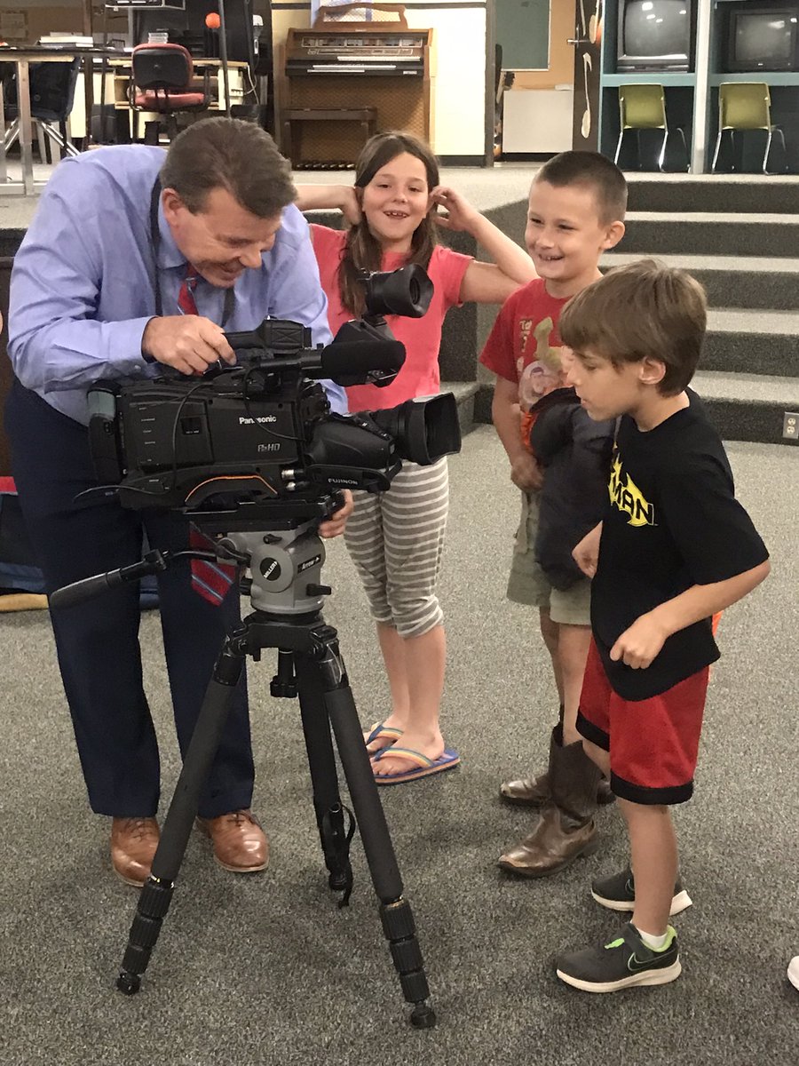 JES Media Center tweet media