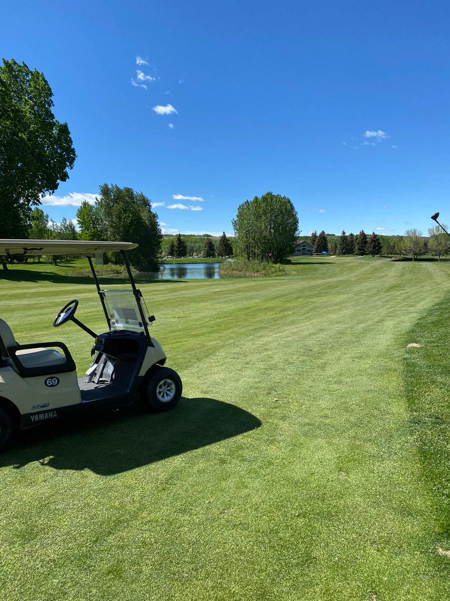 gfslaw2's tweet photo. The sun was shining and the team was on the golf course, supporting the Brenda Strafford Centre's (@BrSt_FDN) golf classic.

#yycconstruction #GFSGivesBack #yyc #brendastraffordcentre #BuildCalgary #abconstruction #yyclaw #ablaw https://t.co/fFnVMelBYe
