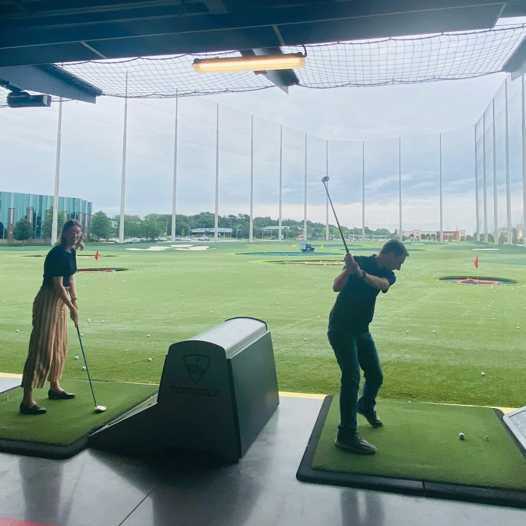 HuschBlackwell's tweet image. Jordan Spieth's got nothin' on our #SummerAssociates in Omaha! ⛳ The team enjoyed a social and active networking event at @TopGolf as part of the fun during the #HBSummerProgram. 🌞
.
.
.
#TopGolf #Summerprogram #lawstudents #huschpuppies #Summerfun