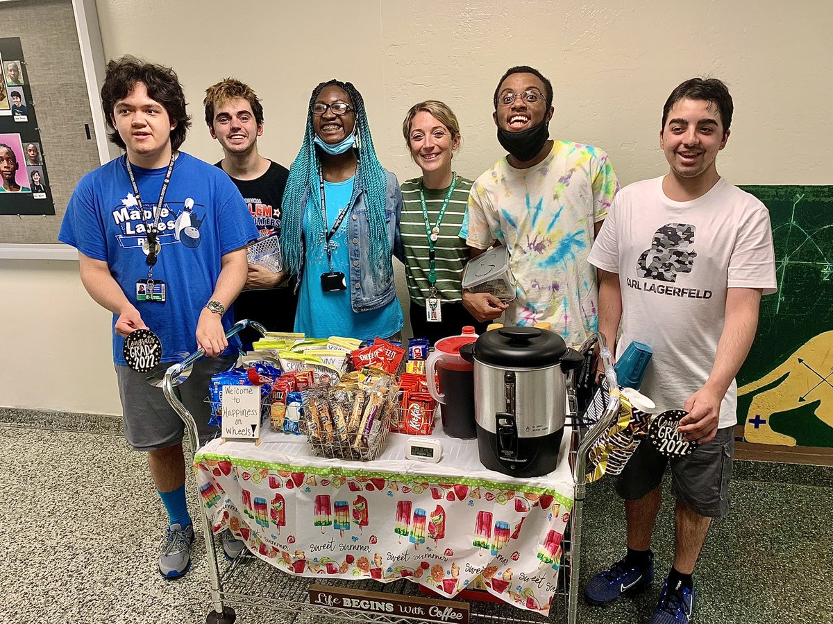 Today was our class coffee cart’s last day of business for the school year! We would like to thank everyone who supported us and wish you all an AMAZING summer!! See you in September!😎 <a href="/FHSDalers/">FHS Dalers</a>
