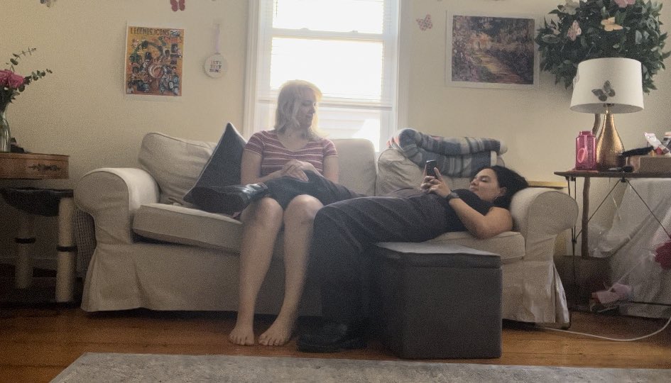 christiannadora's tweet photo. i shit you not @el_from_etheria #adventuretime #bubbeline #sapphic https://t.co/8iMWKnJTuM