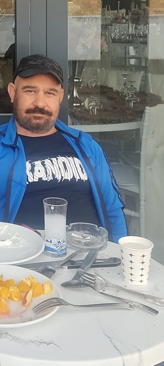 Bana sevgiyi aşkı insan sevmeyi öğretme ben zaten aleviyim