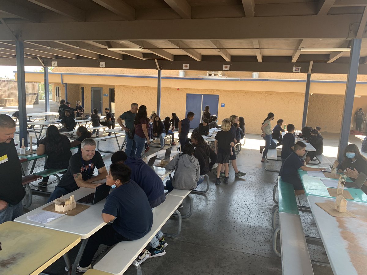 Radvb10's tweet photo. Sixth grade “Toothpick” Project at STEAM Academy.  @STEAMpride #lmsvheart https://t.co/idEKAIUKaW