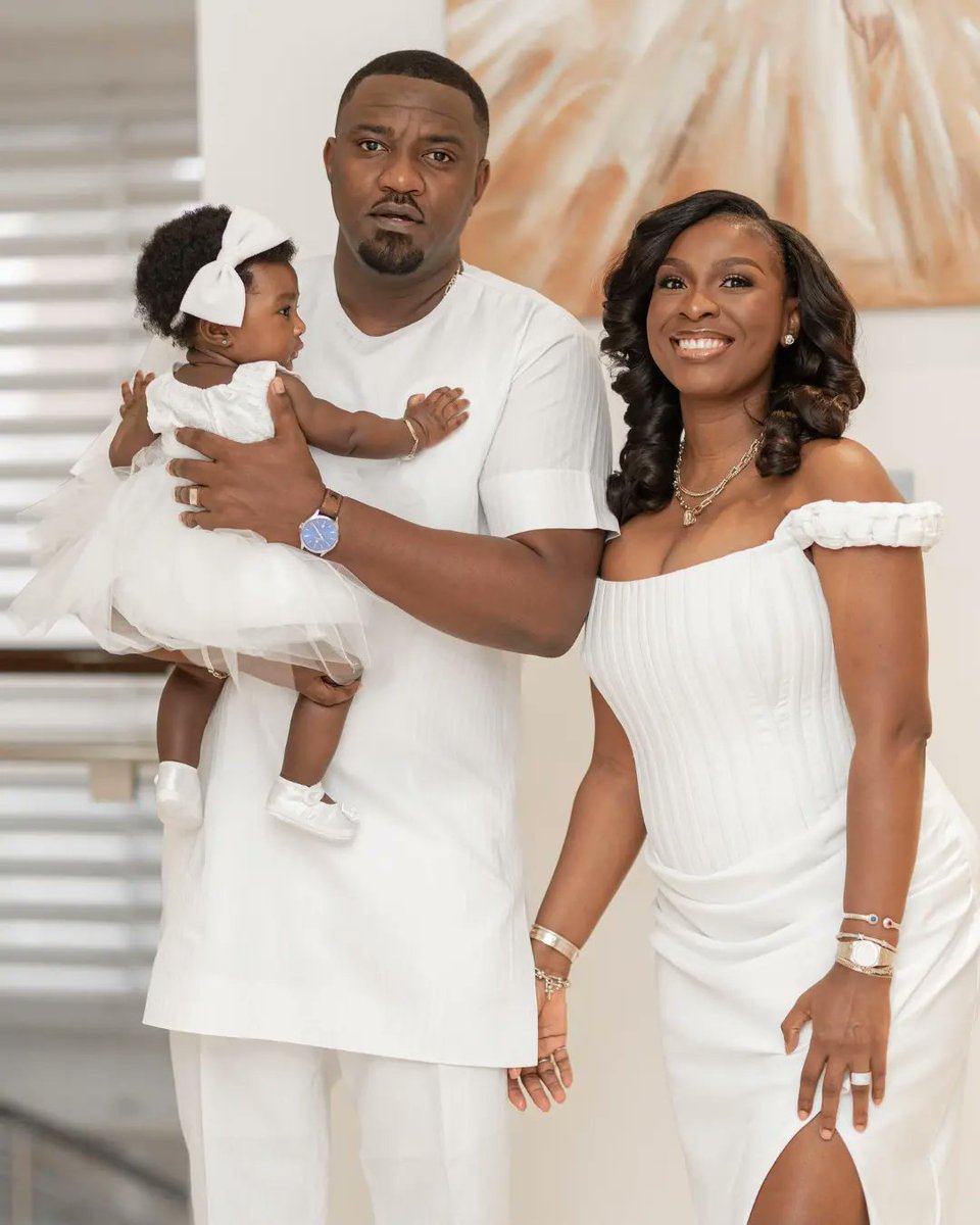 legitngnews's tweet photo. Daughters are one of the most precious things to their Dads!
Popular actor, John Dumelo celebrates his daughter as she turns 1.
God bless you Baby Malike❤❤
📸: nana_gaza /missgeeonly (Instagram)
#legitpost #legitng #johndumelo #fridaygoodness https://t.co/a9LxdL32Qq