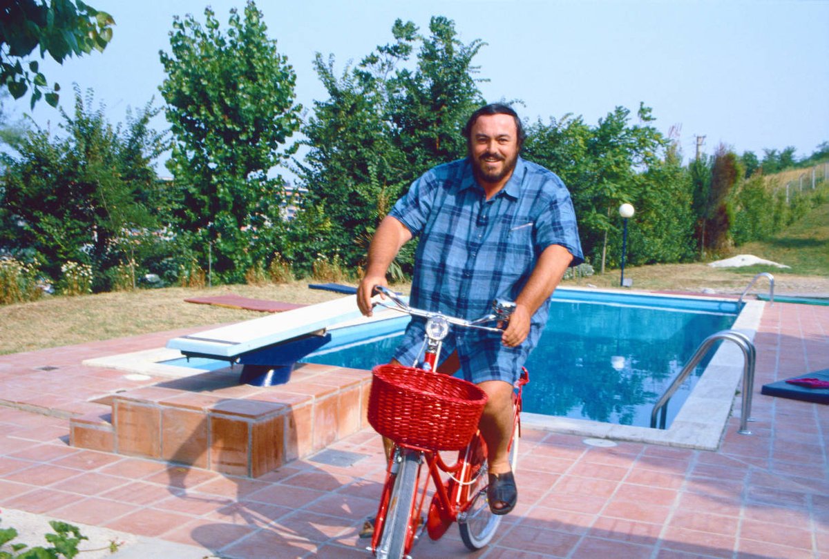 vanmusicmag's tweet photo. I will not be having a hot girl summer I will be having a Pavarotti summer thank you and goodnight https://t.co/zNhIjMMyCb