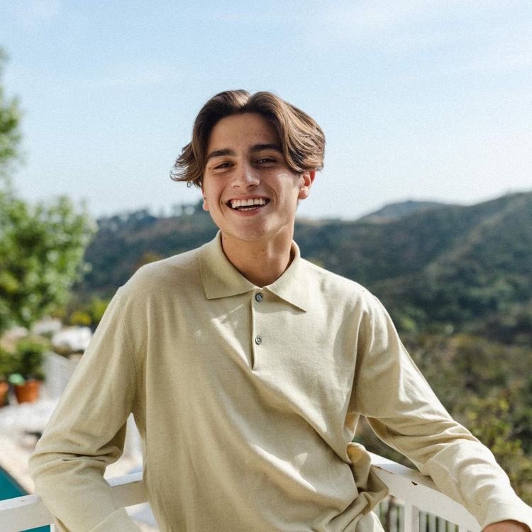 WrightsBrasil's tweet photo. Viemos prestar os pêsames e as condolências a todos amigos, familiares e fã do Cooper. Sabemos que é um momento delicado e se precisarem de algo, nossa dm está aberta! Você brilha Cooper🕊 https://t.co/fNfZIeYj54