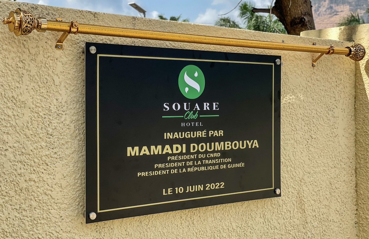 SouareClubHotel's tweet photo. Ce vendredi 10 Juin, le 𝗦𝗼𝘂𝗮𝗿𝗲́ 𝗖𝗹𝘂𝗯 𝗛𝗼̂𝘁𝗲𝗹 ouvre officiellement ses portes 😍
⇨ https://t.co/MXZgf87NTJ
#SouareHotels ✨
#SouareClubHotel 🏔 https://t.co/IEcj2JnWai
