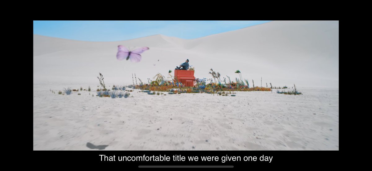 taytaebae's tweet photo. So watching the new MV I noticed that the only part that had life was Yoongis area with the piano. And it reminded me that Yoongi set a room on fire, and how when there is a fire in nature flowers and grass grow back, as if reborn. Life comes after disaster https://t.co/2xkRyCD7HM