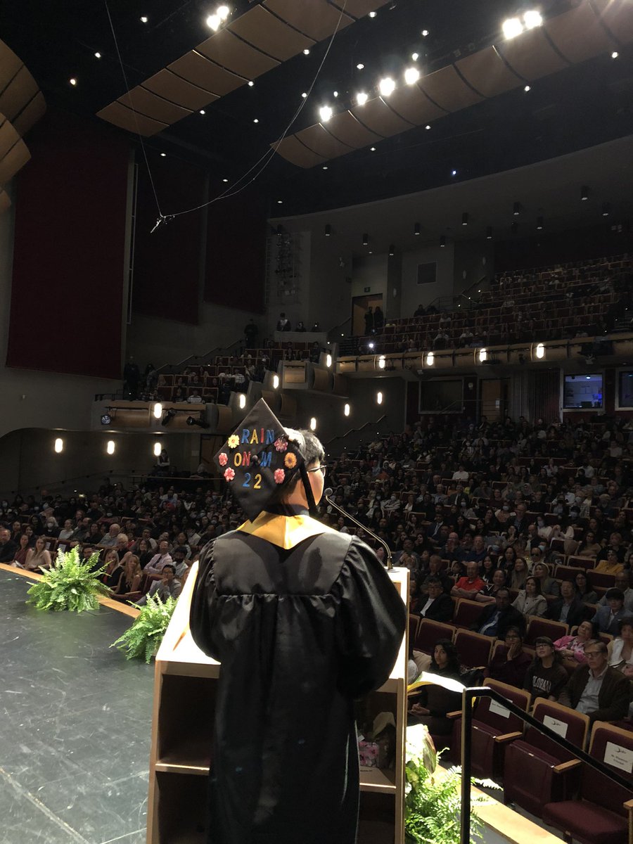 MTKilpatrick's tweet image. Incredible night celebrating @KwantlenS Grads of 2022! Kind, hardworking and FUN group of young adults ready to for big things! Thank you to all of the teachers who VOLUNTEERED so much of their own time to organize and run this special night! #community