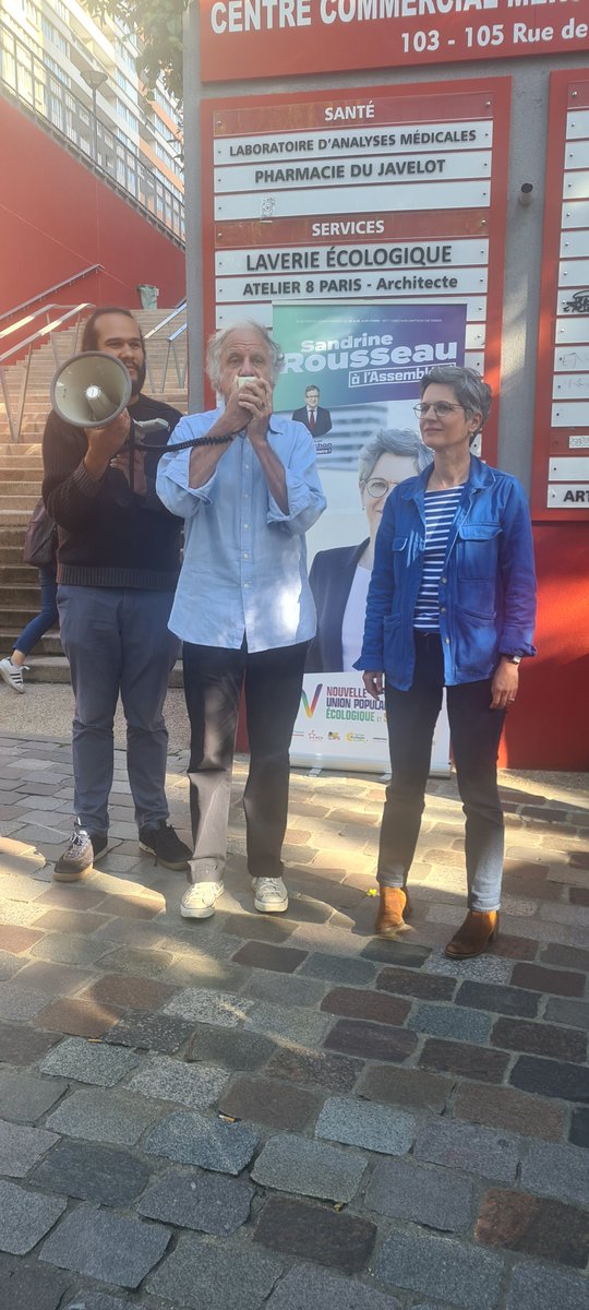 Noël Mamère en soutien à @sandrousseau pour la dernière soirée de campagne.

'Ce que nous devons entendre prioritairement est le malheur et la tristesse de ceux qui ne croient plus à rien.'

#paris13 #circo7509 #NUPES