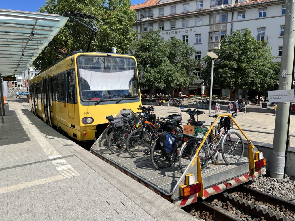 transit509's tweet photo. Back in Stuttgart today, I had a bit of time to check out the “Zacke,” or rack railway. I also made a visit to the Standseilbahn (funicular railway). https://t.co/jXXA8EhCdX