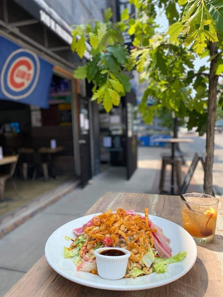 It’s LUNCHTIME…

• Salads
• Sandwiches
• Burgers
• Pastas / Mac n Cheese
• Chicago Style Pizzas
• And Much More!!

Open from 11am-10pm…

#thewarehousechicago #lunch #lunchtime #nomnom #forkyeah #foodie #foodiechats #Food #healthyeating #chicagofoodscene #chicago