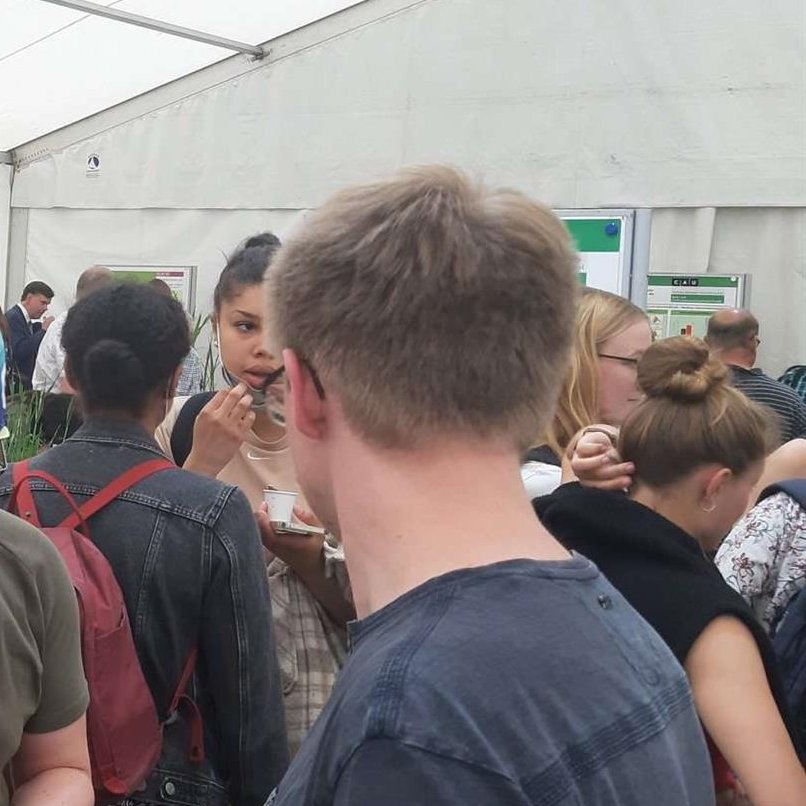 i_spielvogel's tweet photo. Today, the Faculty of Agricultural and Nutritional Sciences of @kieluni celebrated its 75 (+1) anniversary with guided tours, experiments and presentations. Happy Birthday AEF!
#UniKiel https://t.co/qNVlam9e6F