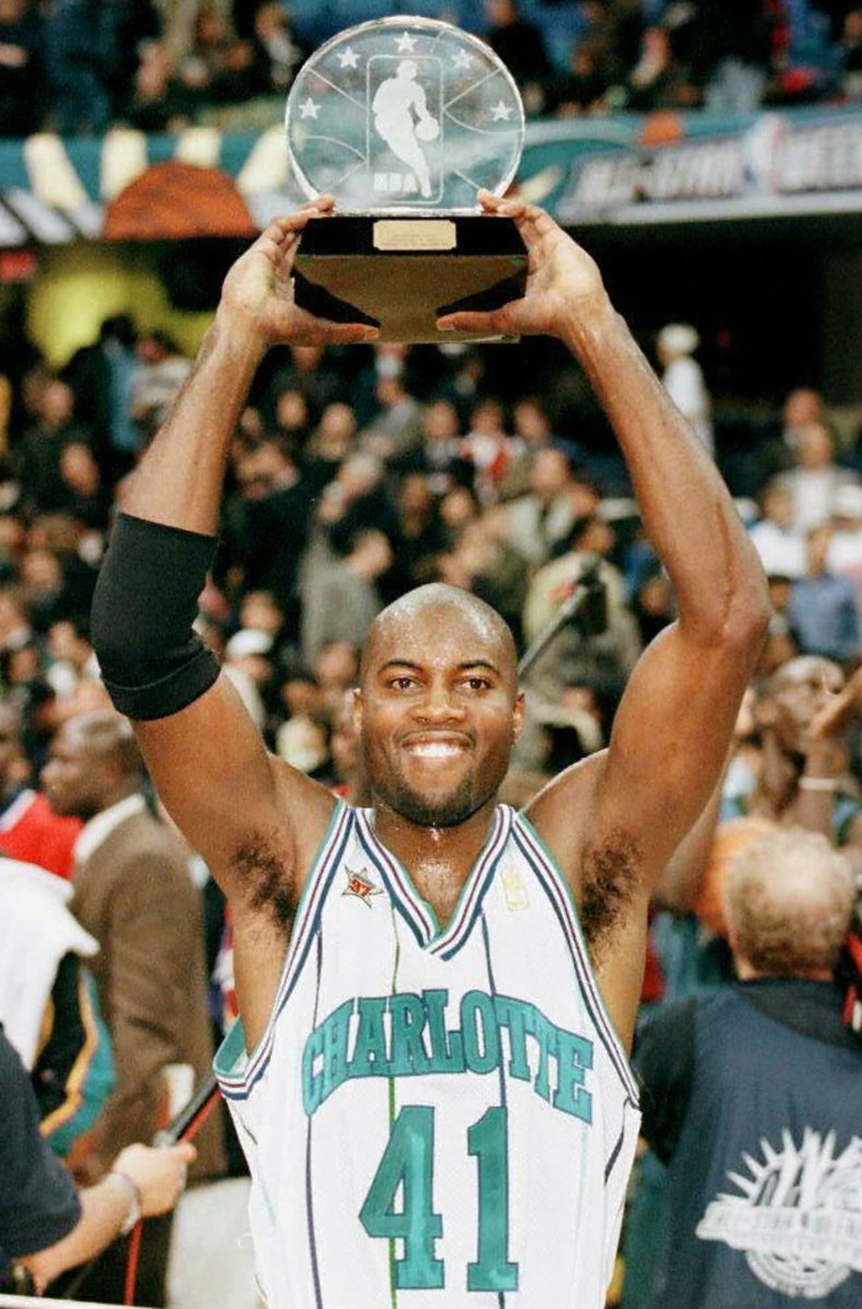 CrownClubCLT's tweet photo. That Friday Feeling #BackTheBuzz https://t.co/jLhJtjDmgb