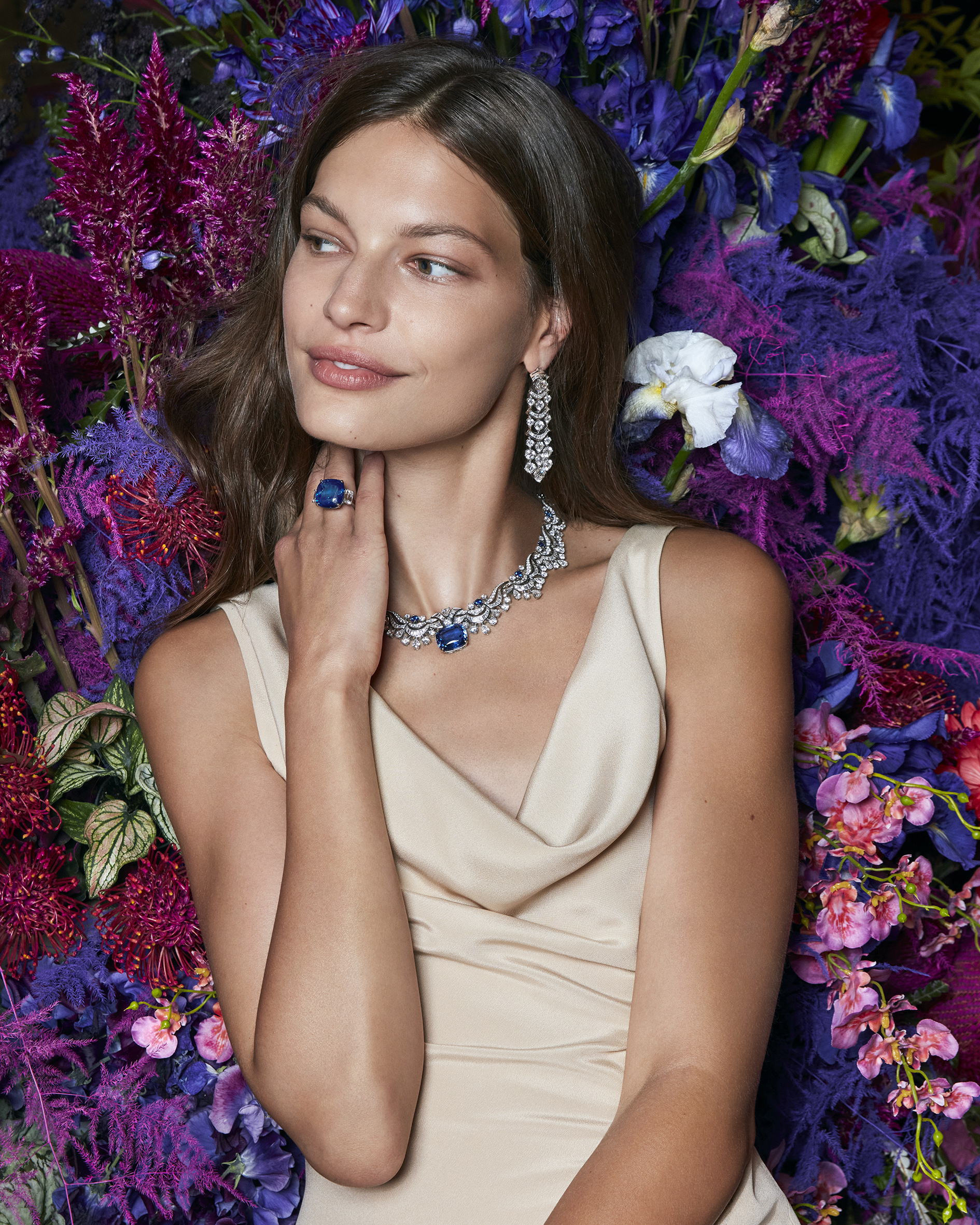 Bulgari on X: Debuting in style in a phenomenal event in Paris, the new  Bulgari #EdenTheGardenofWonders High Jewelry collection features pieces  like the magnificent Ocean Wave necklace — forged with a stunning