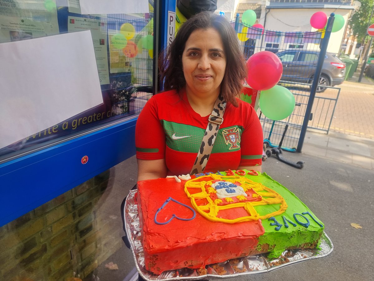 🇵🇹 Um grande obrigado aos pais que ajudaram a tornar este dia tão especial e ao <a href="/CllrDiogoCosta/">Diogo Costa 🇪🇺🇬🇧🇵🇹🏳️‍🌈🌹</a> pelo apoio prestado😊🙏
A massive thank you to all parents tgat helped to make this day so special and to Cllr Diogo Costa for his support!😊 <a href="/ststephensSW8/">St Stephen's CofE</a> <a href="/StSDeputy/">StSDeputy</a> <a href="/LPWPartnership/">Lambeth Portuguese Wellbeing Partnership</a>