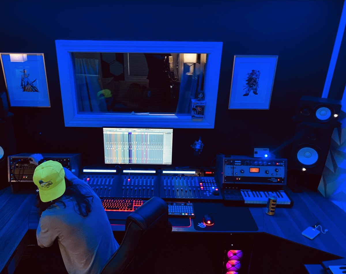 Lv8Studios's tweet photo. Meet our Executive Engineer, Logan aka Gnarly aka L Behind The Boards!! OFFICIAL Grand Opening Coming Soon!! Book with LV8 Studios for your next recording session!
.β£
.β£
.β£
.β£
#rap #musicstudio #recordingengineer #musician #music #artist #studiorecording #recordingstudios https://t.co/GrSlt0k9zv