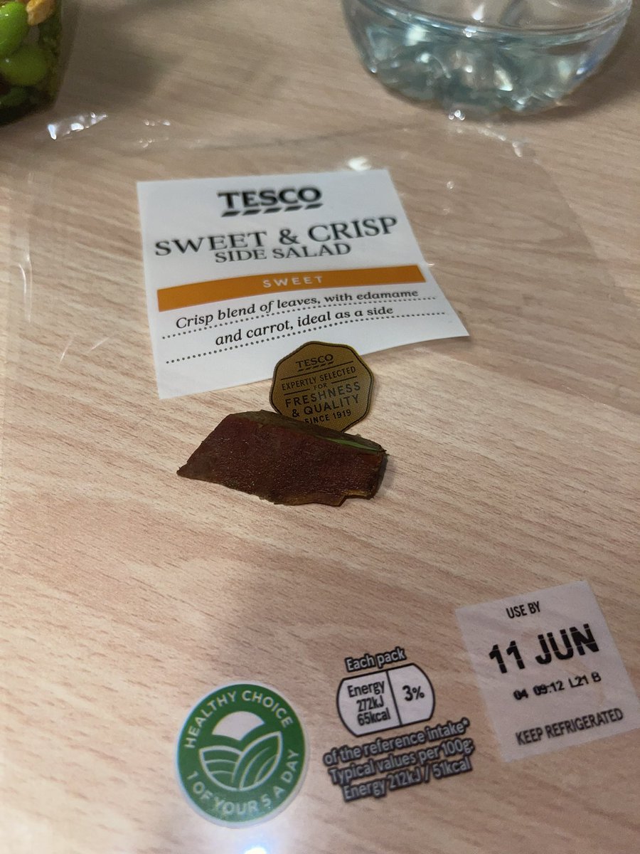 CalonMackinnon's tweet photo. I bought BBQ Chicken Breast Pieces today from @Tesco emptied the packet into my salad and started to eat away. When the next thing I knew I was biting down on wood? Please can somebody get in touch with me regarding this as there is no information on the packaging https://t.co/KyjERcRUKs