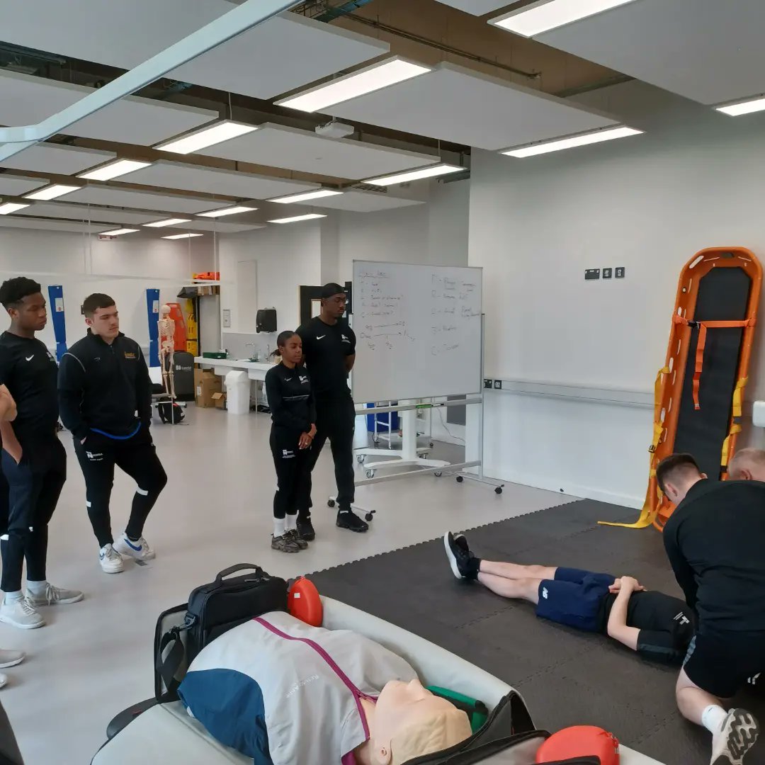 skinner_brendon's tweet photo. Teaching and assessments may have finished for our @UniNorthants @BASRaTorg sport rehab students, but the learning &amp; enrichment doesn't stop.
2x2-day @UEFA @FAW @rcpsglasgow trauma course for our L6s (thanks @adlindley 
Today @therabody #LMT course for our L5s (thanks @KJWPT) https://t.co/NCiitSG9sE