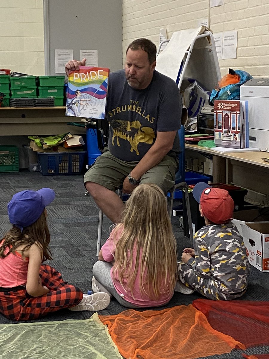 ColdwaterPS (@coldwaterps) on Twitter photo Creating awareness about equality in Kindergarten <a href="/SCDSB_Schools/">Simcoe County District School Board</a> <a href="/DH_scdsb/">Daryl Halliday</a> @cpskindies <a href="/SCDSBequity/">SCDSB DEI/ML Department</a> Creating awareness about equality in Kindergarten <a href="/SCDSB_Schools/">Simcoe County District School Board</a> <a href="/DH_scdsb/">Daryl Halliday</a> @cpskindies <a href="/SCDSBequity/">SCDSB DEI/ML Department</a>