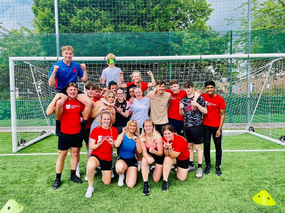 loucollsport's tweet photo. This week has seen the summer inter-form competition for @loucollsport department! There was some great rounders played ๐ Congratulations to #TeamAntwerp #TeamAtlanta on winning the year 1 & 2 tournaments https://t.co/A1wHy36Oqv