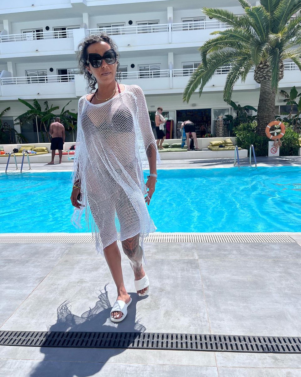 ꧁𓊈𒆜dellaspencerofficial 𒆜𓊉꧂ 🇬🇧🇯🇲 (@inkeddella) on Twitter photo 