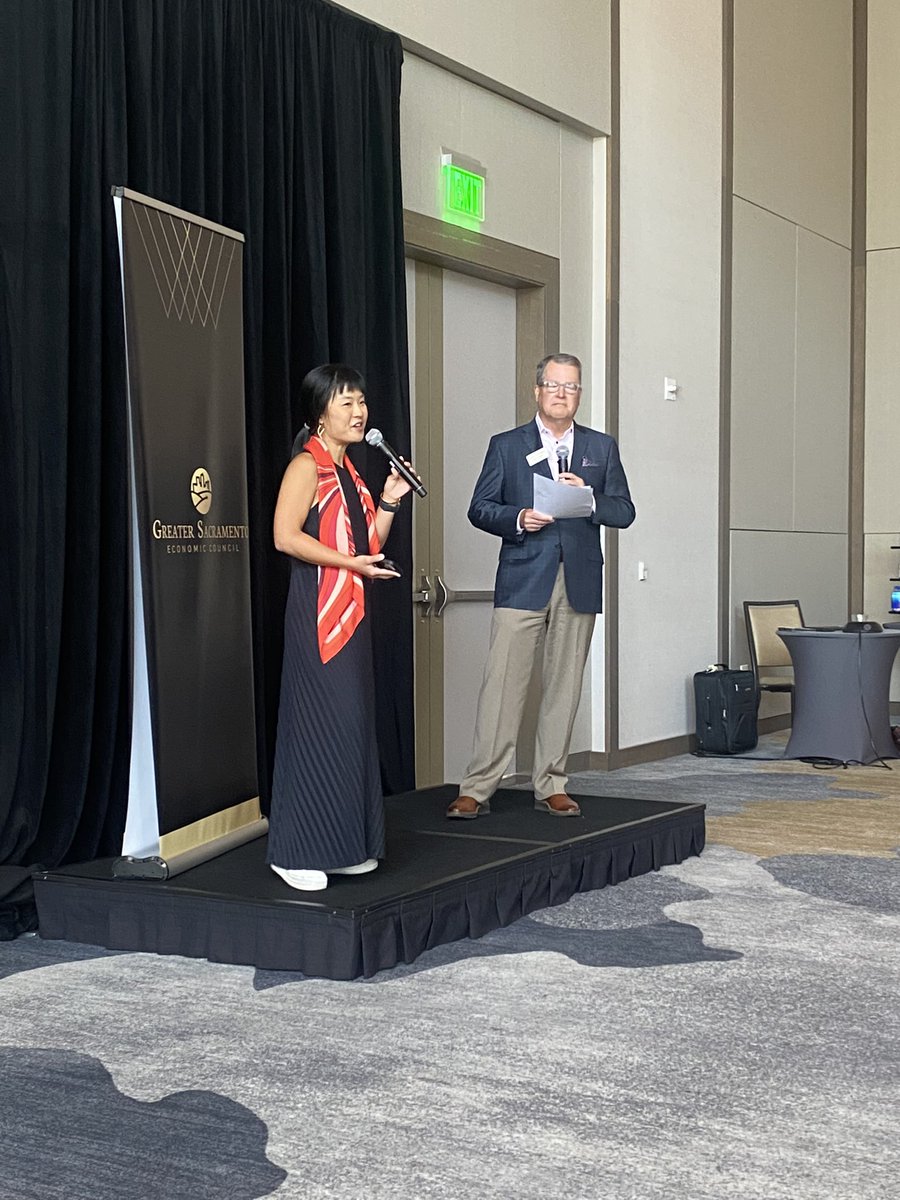 Proud of <a href="/TurtleTree_/">TurtleTree</a> and their leader <a href="/lfrjoan/">Boba Kods</a> for all they have accomplished and will do in @selectsac! They got to speak at our board meeting yesterday 🤗🤗