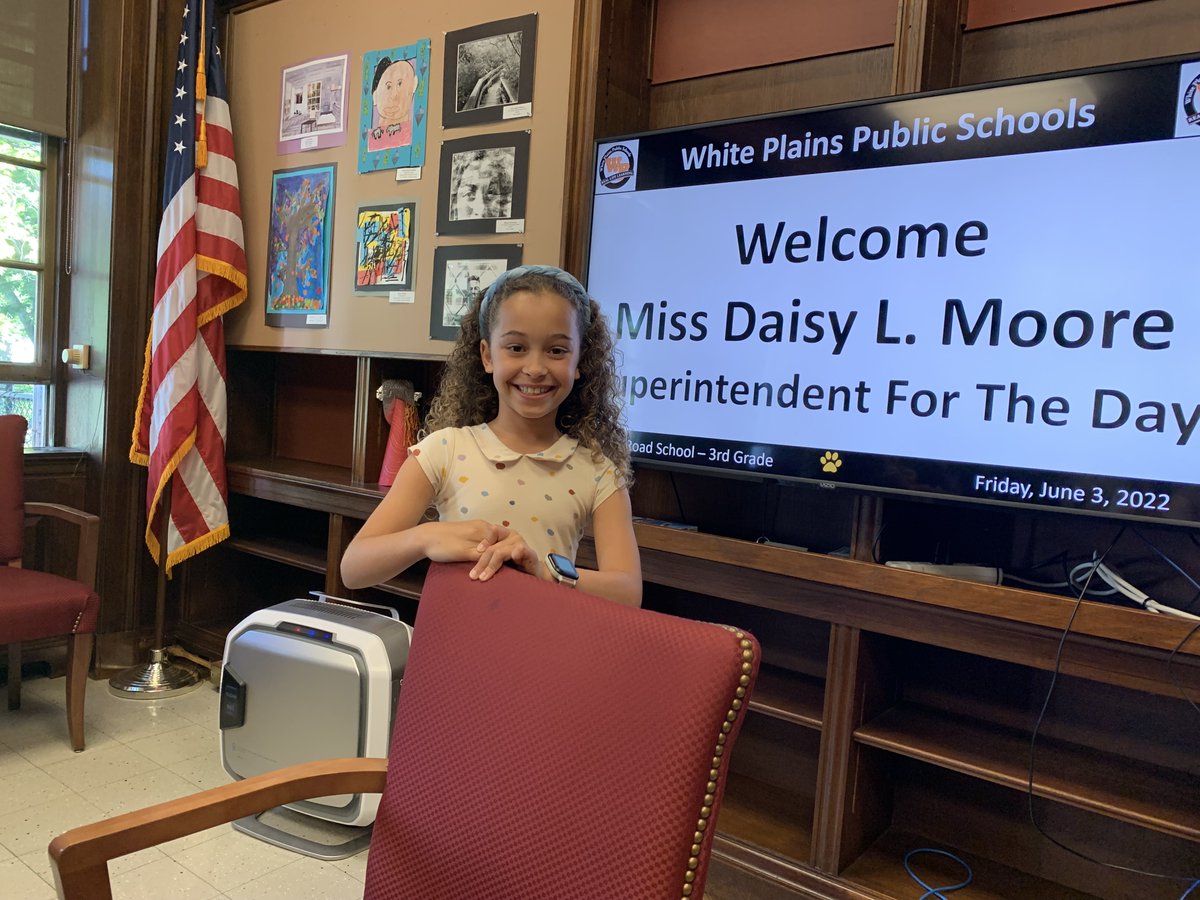 DrJosephRicca's tweet photo. Without a doubt, I met my match! Hey, any school district's looking for a new sup?? I may be in trouble... Great job, Superintendent Daisy!!! @wplainsschools @postroadpta @postroadschool @cityofwp #WPProud https://t.co/E8U9cw9cZP