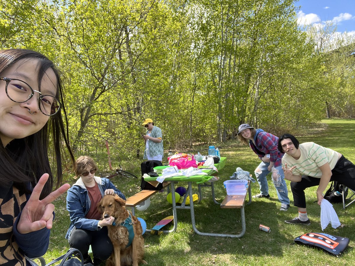 gaywire's tweet photo. Here's a group photo of most of us to prove that most of us exist in real life 👀 https://t.co/L79NC4iGzl